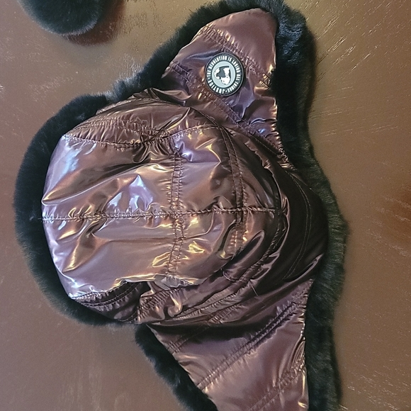 Matching Hat, Scarf and Gloves set - Picture 5 of 13